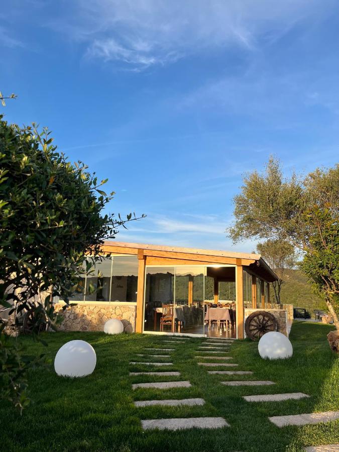 Agriturismo Lu Stabbiacciu Aglientu Luaran gambar
